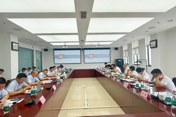 五糧液普什集團總經(jīng)理楊明到公司調研